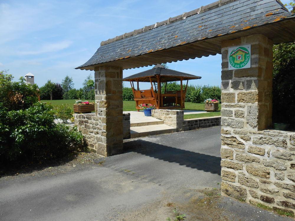Gites De La Melautais Saint-Juvat Kültér fotó